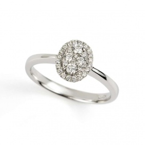 18k White Gold Diamond Oval Cluster Ring 0.28ct Total